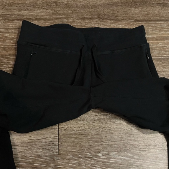 VS PINK Yoga Jogger in Black Size Medium - Picture 7 of 7